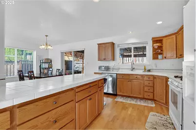 32839 SW Crystal Springs Ct, Scappoose, OR 97056 - Photo 21