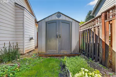 32839 SW Crystal Springs Ct, Scappoose, OR 97056 - Photo 45