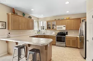 1010 SW Falcon Crest Dr, Dundee, OR 97115 - Photo 9