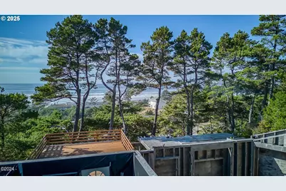 1442 NW Fircrest Ct, Waldport, OR 97394 - Photo 15