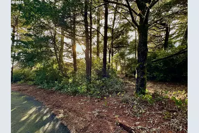 1442 NW Fircrest Ct, Waldport, OR 97394 - Photo 11