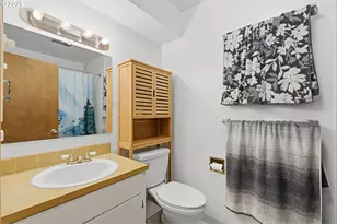 18121 S Redland Rd, Oregon City, OR 97045 - Photo 29