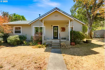 187 Hackett Ln, Riddle, OR 97469 - Photo 1