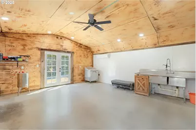 187 Hackett Ln, Riddle, OR 97469 - Photo 27