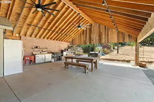 187 Hackett Ln, Riddle, OR 97469 - Photo 25