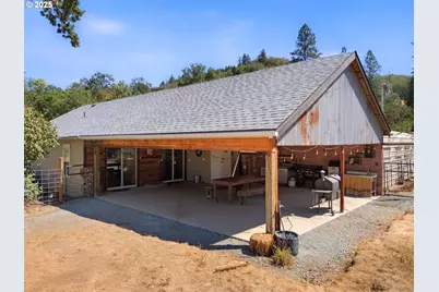 187 Hackett Ln, Riddle, OR 97469 - Photo 23