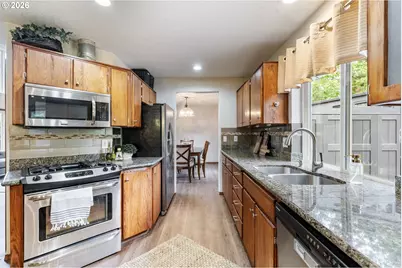 14812 NE Fremont Ct, Portland, OR 97230 - Photo 11