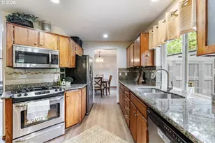 14812 NE Fremont Ct, Portland, OR 97230 - Photo 11