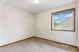 14812 NE Fremont Ct, Portland, OR 97230 - Photo 37