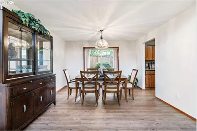 14812 NE Fremont Ct, Portland, OR 97230 - Photo 9