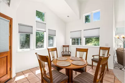 820 Park Ter, Eugene, OR 97404 - Photo 9