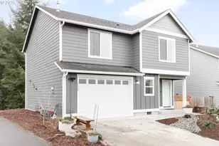 1463 SE Honeysuckle Loop, Warrenton, OR 97146 - Photo 3