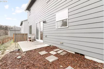 1463 SE Honeysuckle Loop, Warrenton, OR 97146 - Photo 35