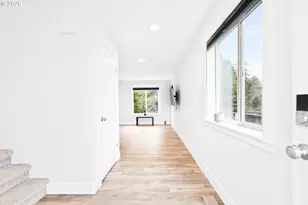 1463 SE Honeysuckle Loop, Warrenton, OR 97146 - Photo 5