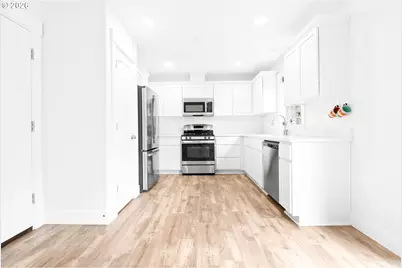 1463 SE Honeysuckle Loop, Warrenton, OR 97146 - Photo 11