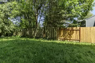 17505 SW Blanton St, Beaverton, OR 97078 - Photo 27