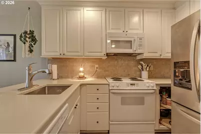 17505 SW Blanton St #A1, Beaverton, OR 97078 - Photo 13
