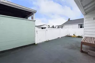 579 NE Fleming Ave, Gresham, OR 97030 - Photo 21