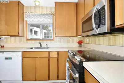 579 NE Fleming Ave #C-41, Gresham, OR 97030 - Photo 9