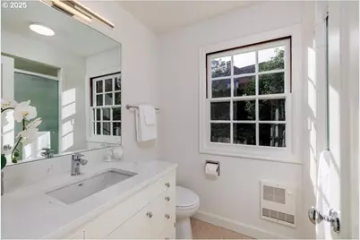 3333 SW Heather Ln, Portland, OR 97201 - Photo 29