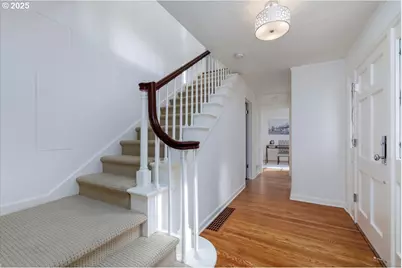 3333 SW Heather Ln, Portland, OR 97201 - Photo 11