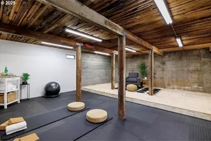 3333 SW Heather Ln, Portland, OR 97201 - Photo 43