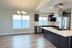 2457 NE 5th St, Hermiston, OR 97838 - Photo 11