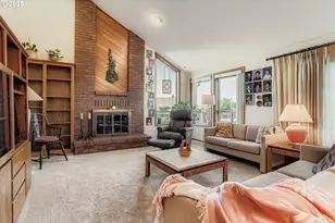 3004 NE 157th Ave, Portland, OR 97230 - Photo 5