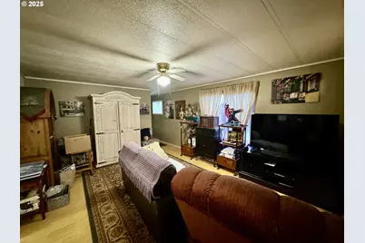 1699 27th St #5, Florence, OR 97439 - Photo 5