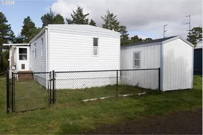 1699 27th St #5, Florence, OR 97439 - Photo 31