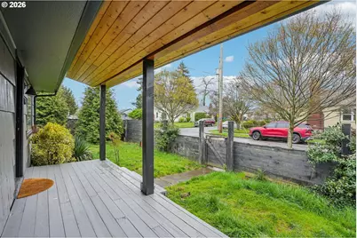 7921 NE Clackamas St, Portland, OR 97213 - Photo 3