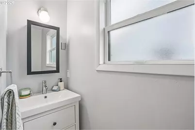 7921 NE Clackamas St, Portland, OR 97213 - Photo 15