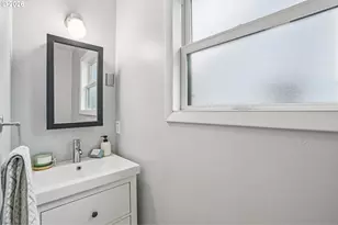 7921 NE Clackamas St, Portland, OR 97213 - Photo 15