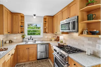 6343 NE Mallory Ave, Portland, OR 97211 - Photo 15