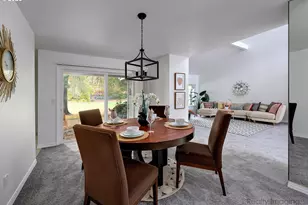 7165 SW East Lake Ct, Wilsonville, OR 97070 - Photo 7