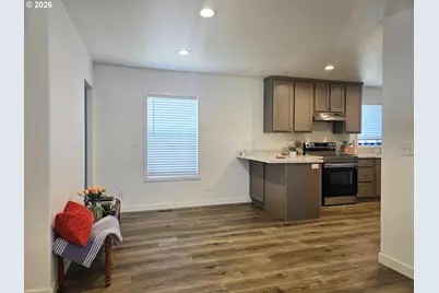 5286 Maple St, Florence, OR 97439 - Photo 7