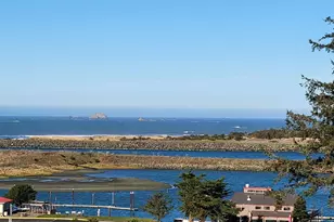 94293 June St, Gold Beach, OR 97444 - Photo 3