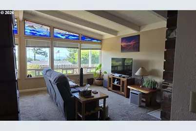 94293 June St, Gold Beach, OR 97444 - Photo 5