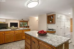 1590 Jamestown St, Salem, OR 97302 - Photo 11