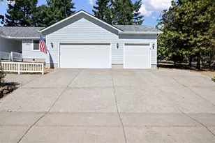 305 School Ave, Brownsville, OR 97327 - Photo 3