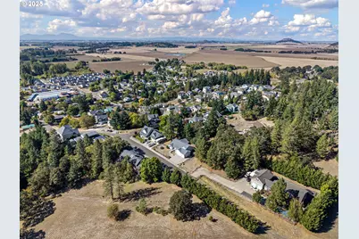 305 School Ave, Brownsville, OR 97327 - Photo 45