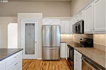 305 School Ave, Brownsville, OR 97327 - Photo 25