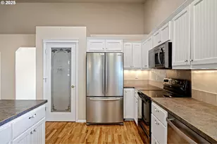 305 School Ave, Brownsville, OR 97327 - Photo 25