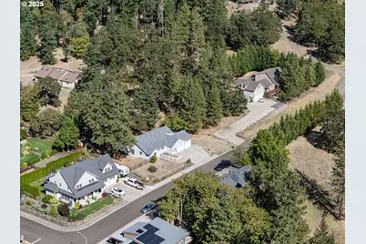 305 School Ave, Brownsville, OR 97327 - Photo 43