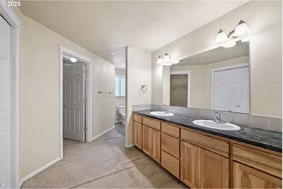 305 School Ave, Brownsville, OR 97327 - Photo 33