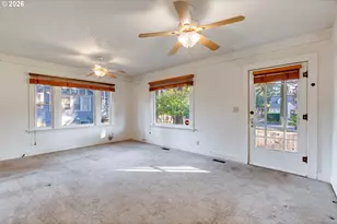 2223 SE 139th Ave, Portland, OR 97233 - Photo 5