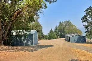 399 Serena Way, Roseburg, OR 97471 - Photo 1