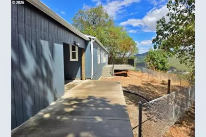 399 Serena Way, Roseburg, OR 97471 - Photo 23