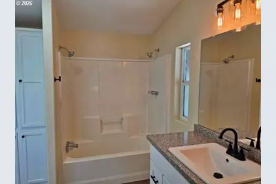 399 Serena Way, Roseburg, OR 97471 - Photo 11