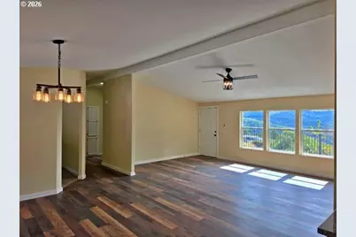 399 Serena Way, Roseburg, OR 97471 - Photo 9
